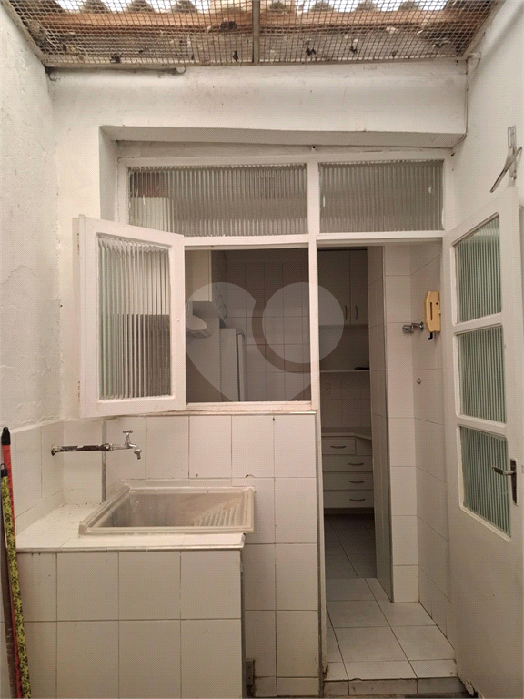 APARTAMENTO em PERDIZES
