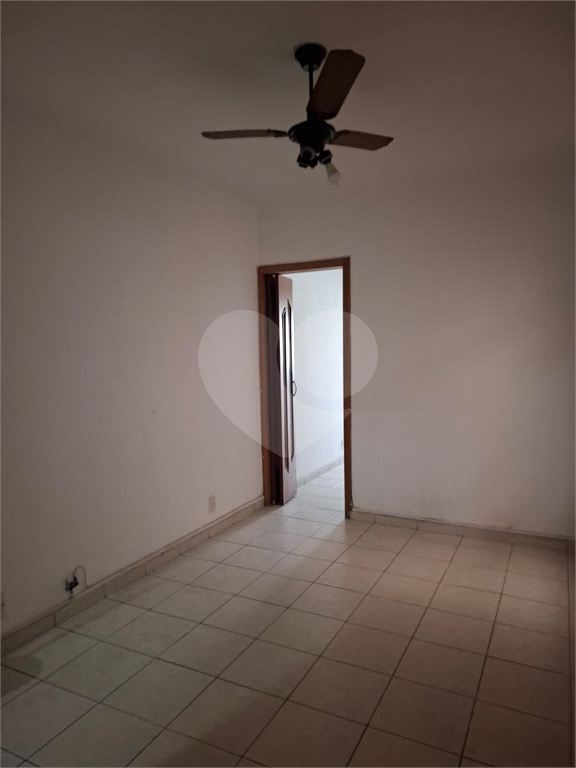 APARTAMENTO em PERDIZES