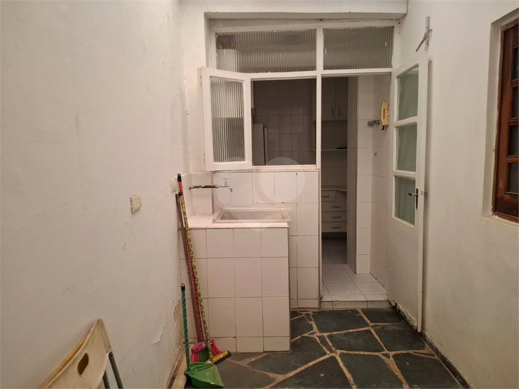 APARTAMENTO em PERDIZES