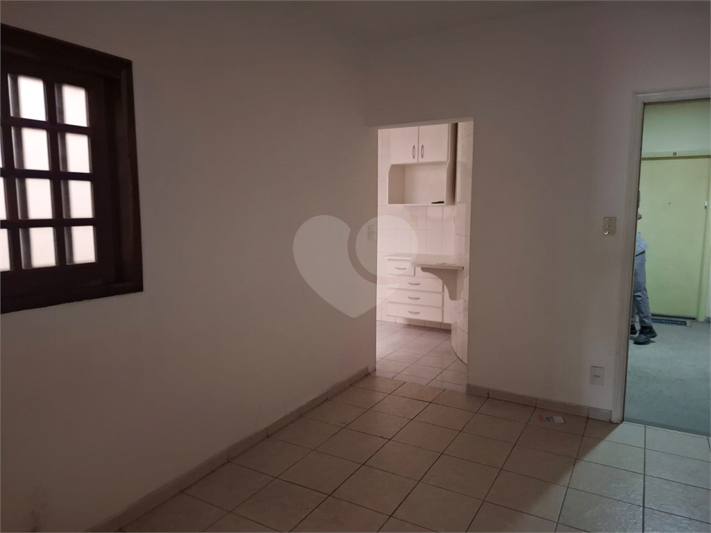 APARTAMENTO em PERDIZES