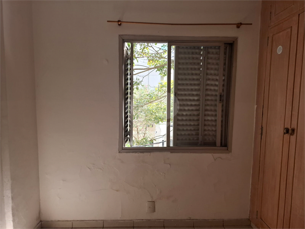APARTAMENTO em PERDIZES