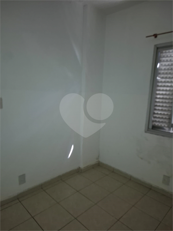 APARTAMENTO em PERDIZES