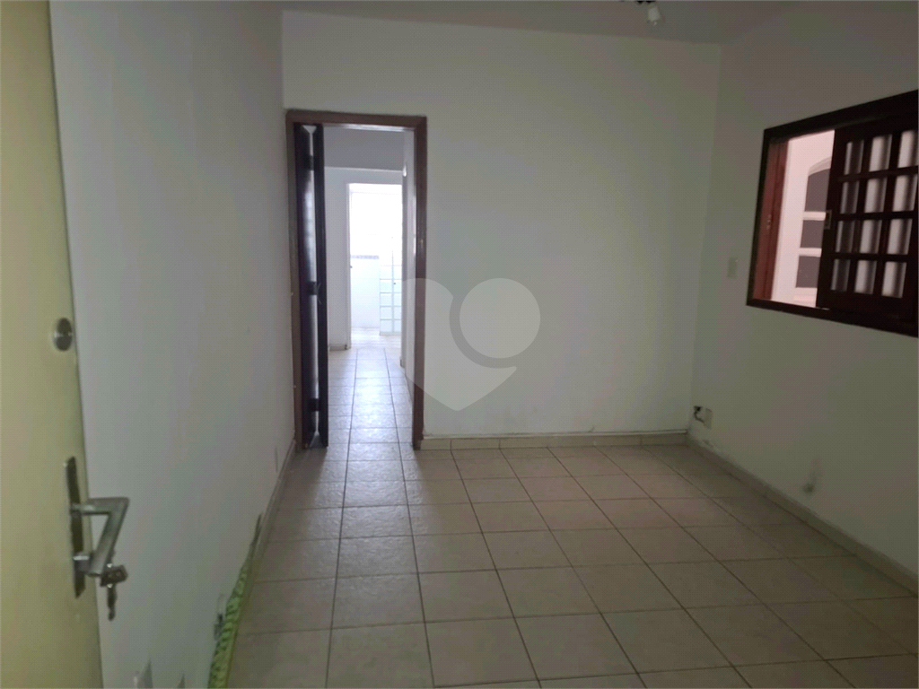 APARTAMENTO em PERDIZES