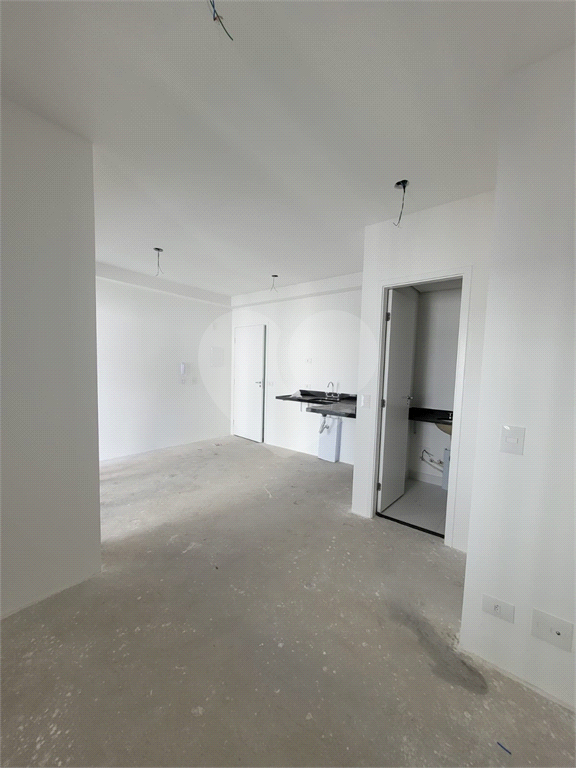 Apartamento à venda, 45 m² com 2 dormitórios e 1 vaga no Bairro Bela Vista.