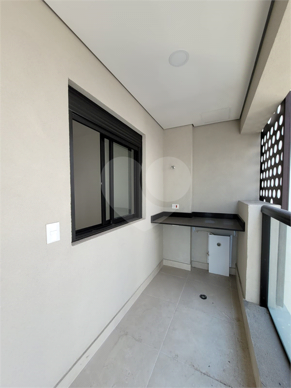 Apartamento à venda, 45 m² com 2 dormitórios e 1 vaga no Bairro Bela Vista.
