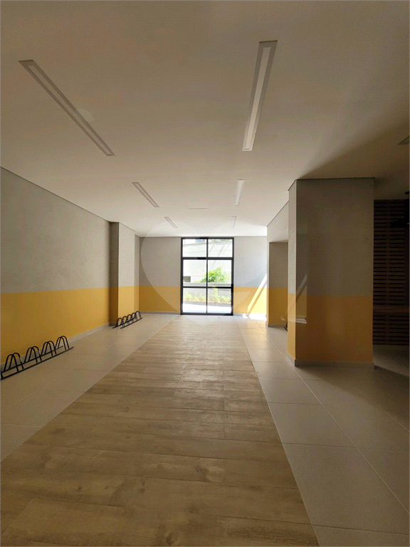 Apartamento à venda, 45 m² com 2 dormitórios e 1 vaga no Bairro Bela Vista.