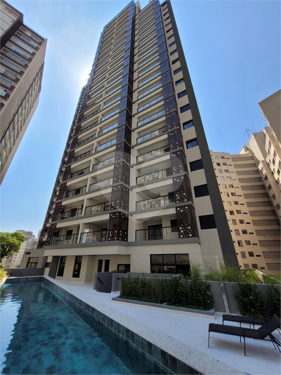 Apartamento à venda, 45 m² com 2 dormitórios e 1 vaga no Bairro Bela Vista.
