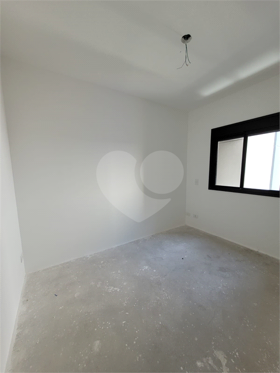 Apartamento à venda, 45 m² com 2 dormitórios e 1 vaga no Bairro Bela Vista.