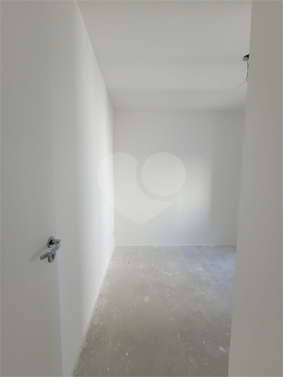 Apartamento à venda, 45 m² com 2 dormitórios e 1 vaga no Bairro Bela Vista.