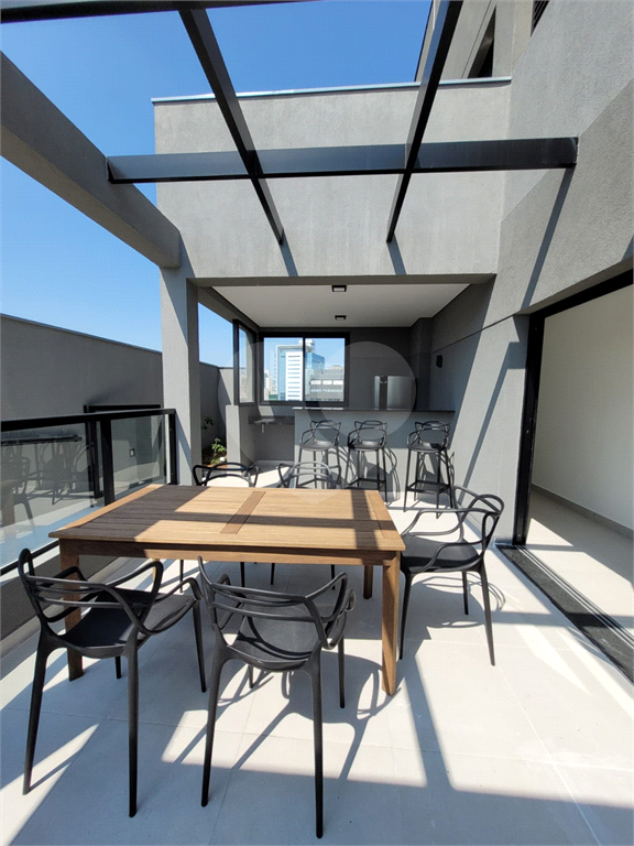 Apartamento à venda, 45 m² com 2 dormitórios e 1 vaga no Bairro Bela Vista.
