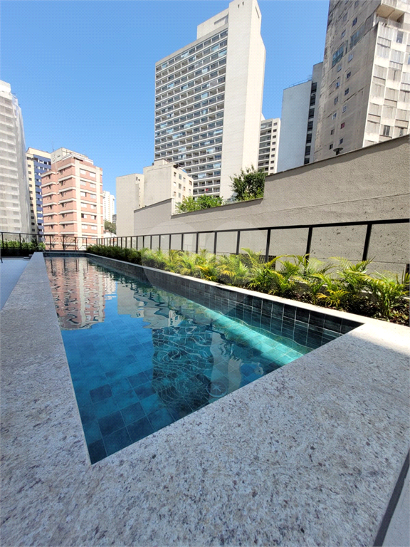 Apartamento à venda, 45 m² com 2 dormitórios e 1 vaga no Bairro Bela Vista.