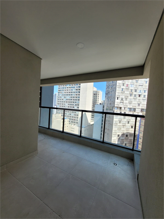Apartamento à venda, 45 m² com 2 dormitórios e 1 vaga no Bairro Bela Vista.