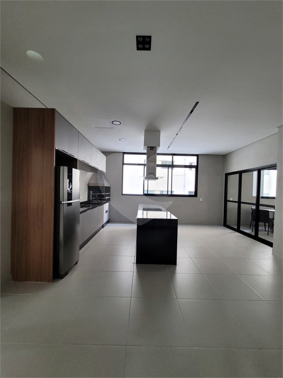 Apartamento à venda, 45 m² com 2 dormitórios e 1 vaga no Bairro Bela Vista.