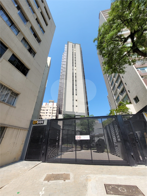Apartamento à venda, 45 m² com 2 dormitórios e 1 vaga no Bairro Bela Vista.