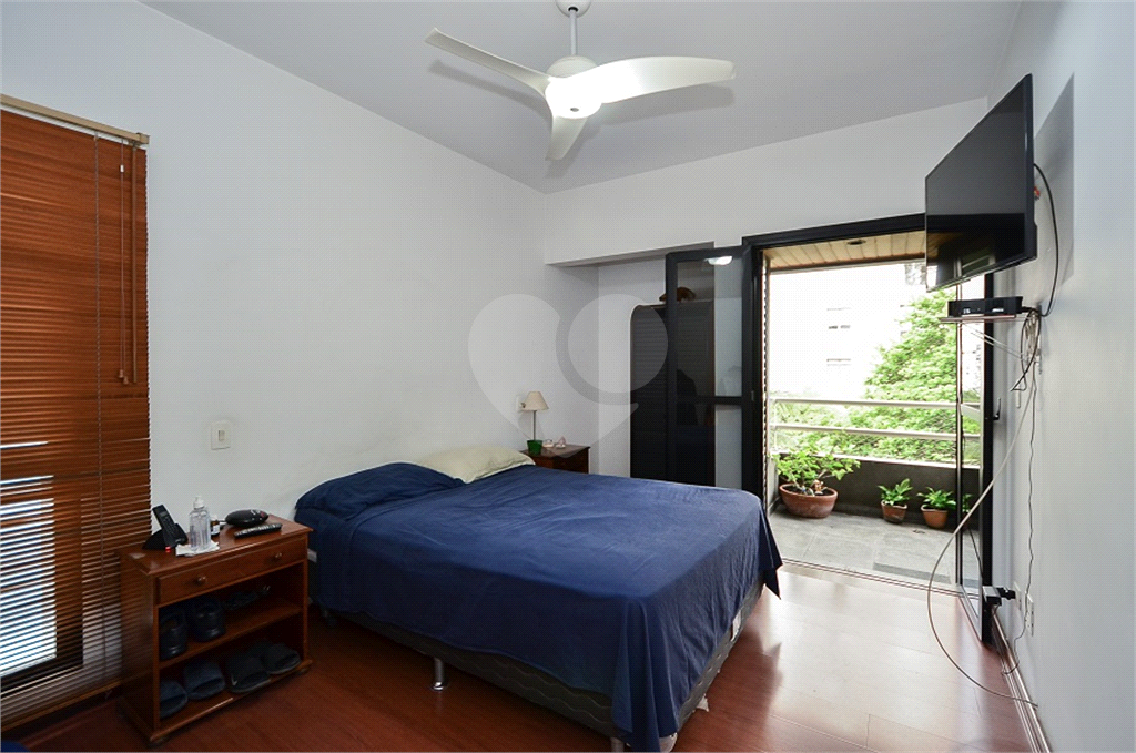 Imóvel de 226m² exclusivo com sala ampla 4 quartos, 2 suítes, 4 vagas Higienópolis