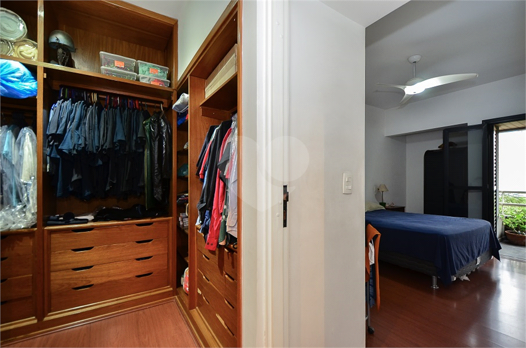 Imóvel de 226m² exclusivo com sala ampla 4 quartos, 2 suítes, 4 vagas Higienópolis