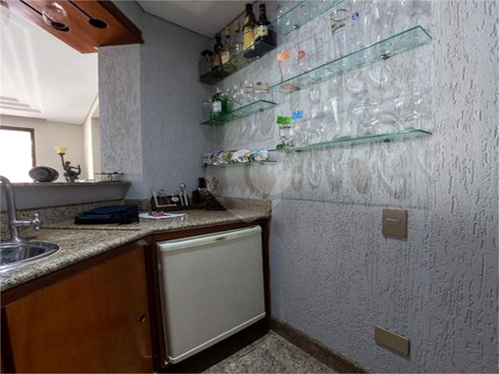 APARTAMENTO em SANTANA