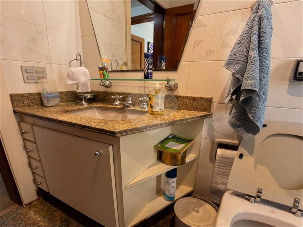 APARTAMENTO em SANTANA