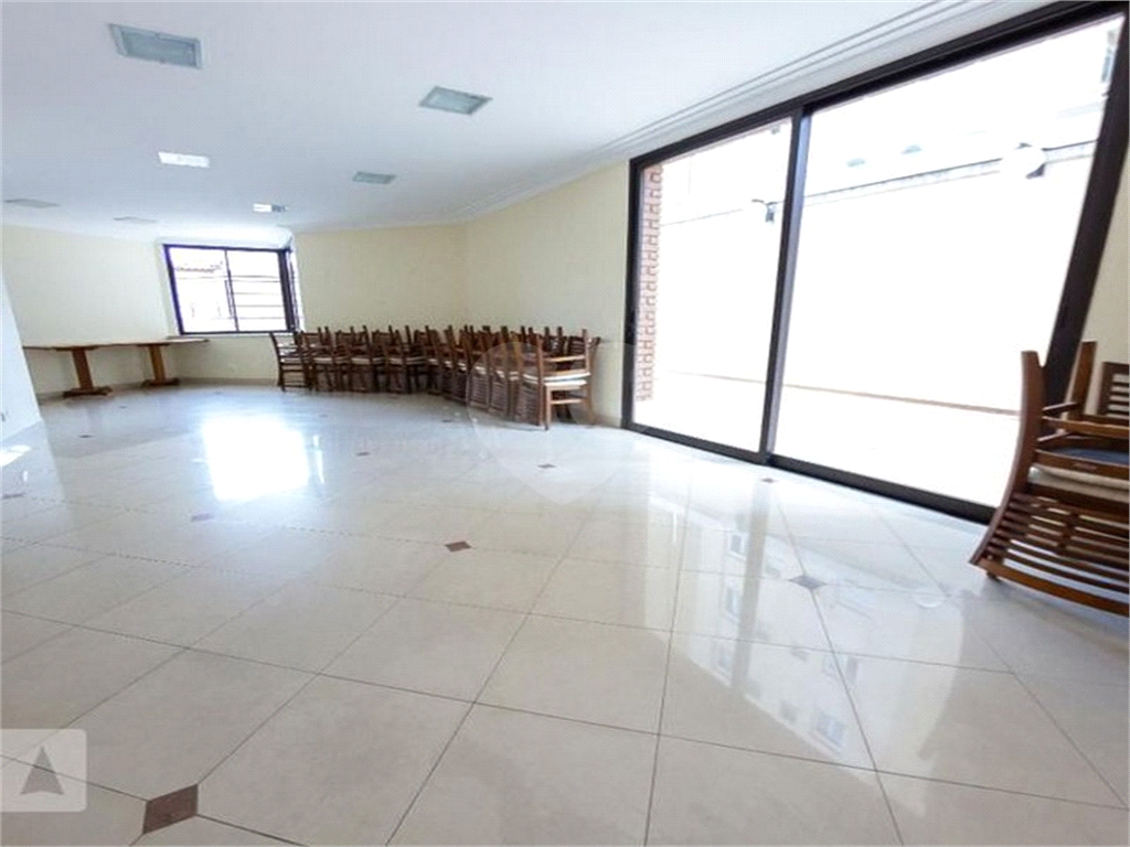APARTAMENTO em SANTANA