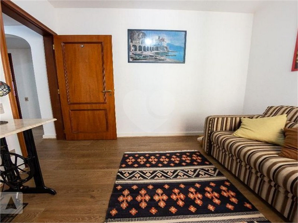 APARTAMENTO em SANTANA