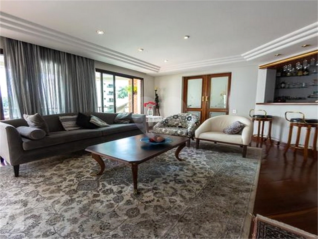 APARTAMENTO em SANTANA