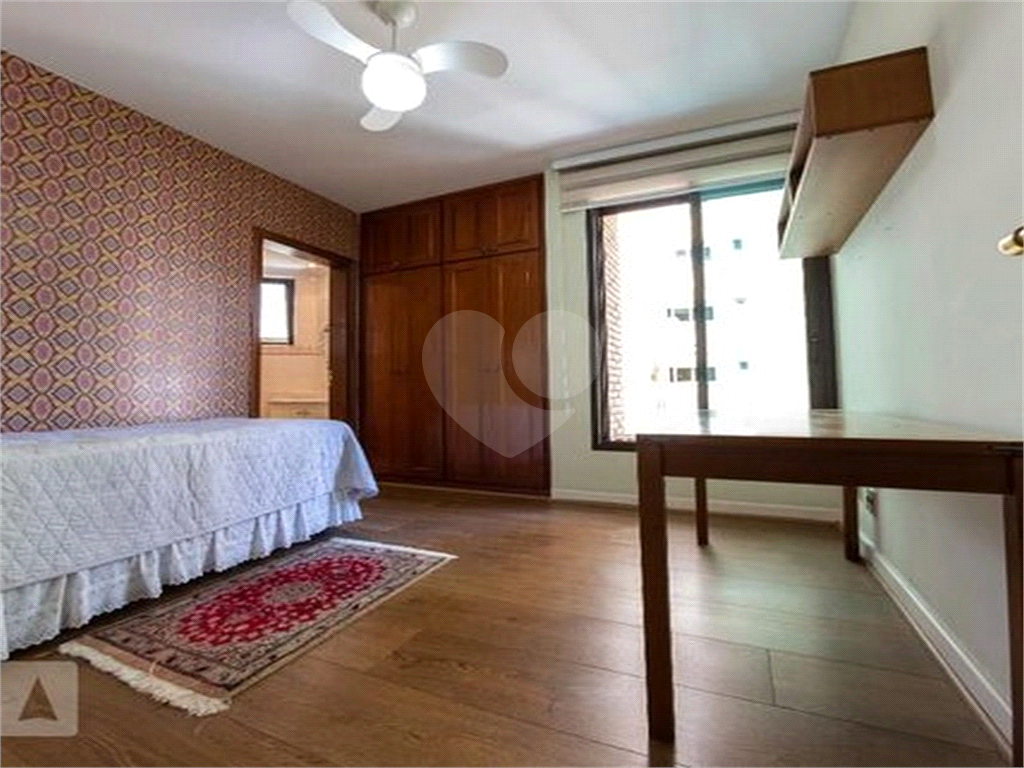 APARTAMENTO em SANTANA