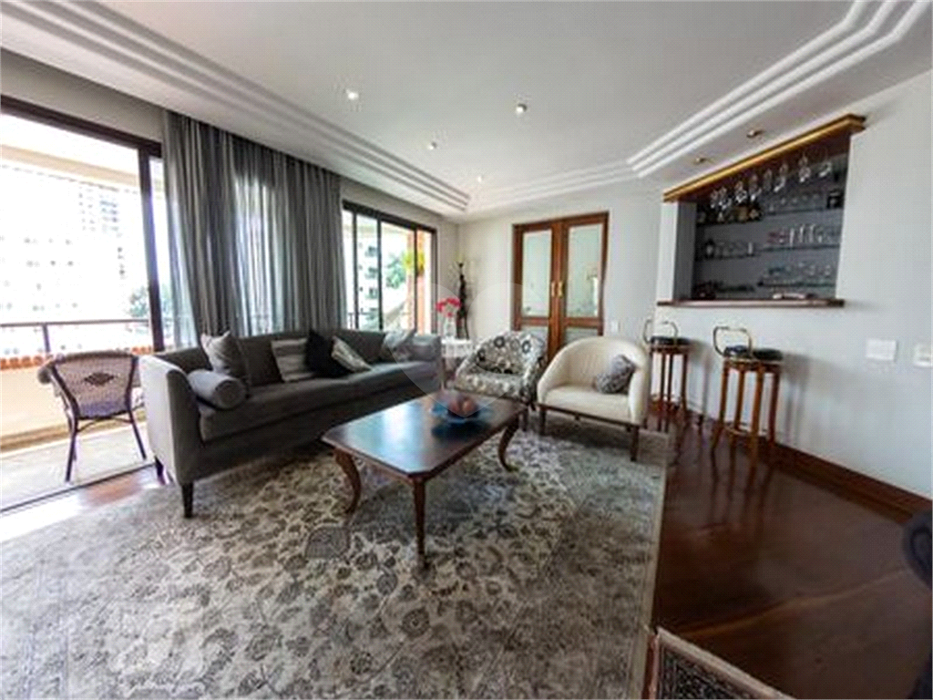 APARTAMENTO em SANTANA