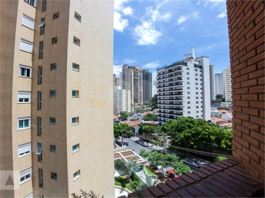 APARTAMENTO em SANTANA