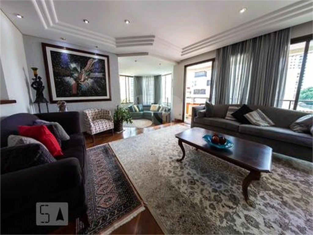 APARTAMENTO em SANTANA