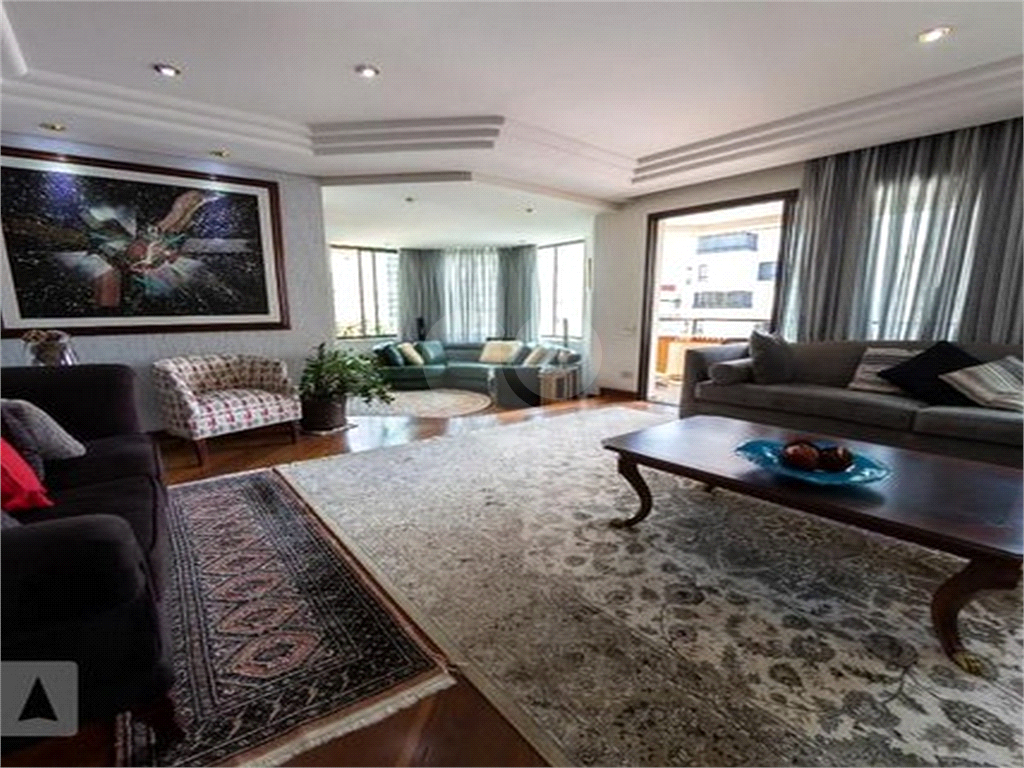 APARTAMENTO em SANTANA