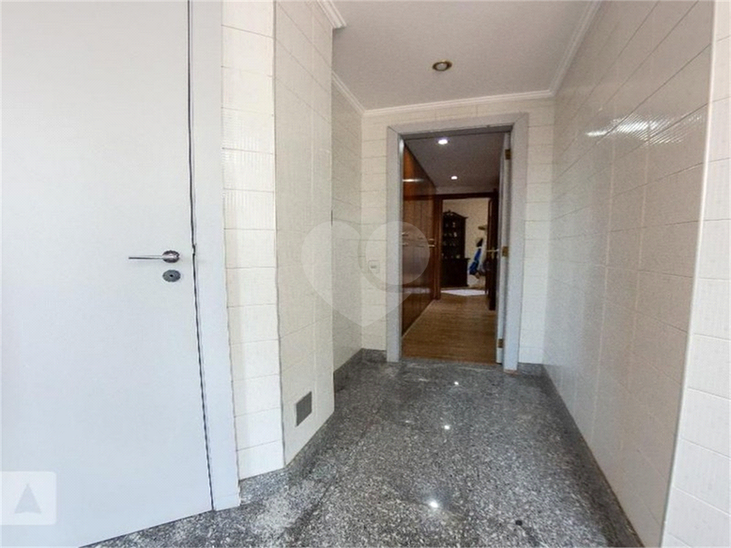 APARTAMENTO em SANTANA
