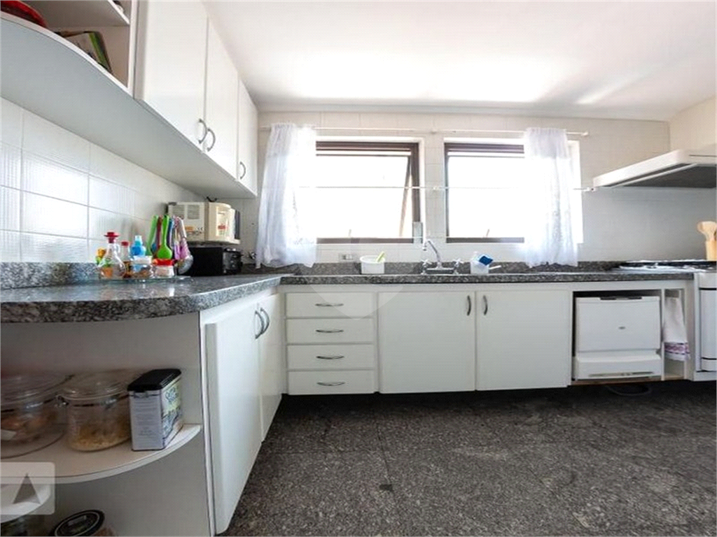 APARTAMENTO em SANTANA