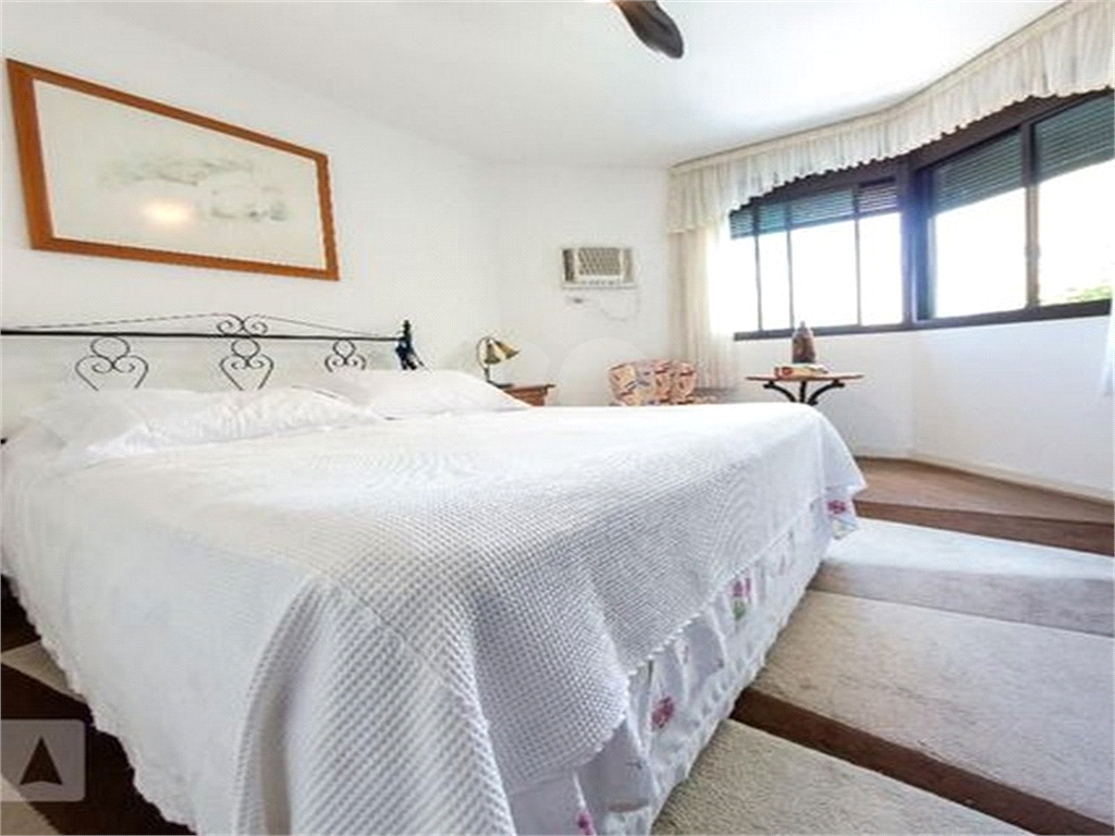 APARTAMENTO em SANTANA