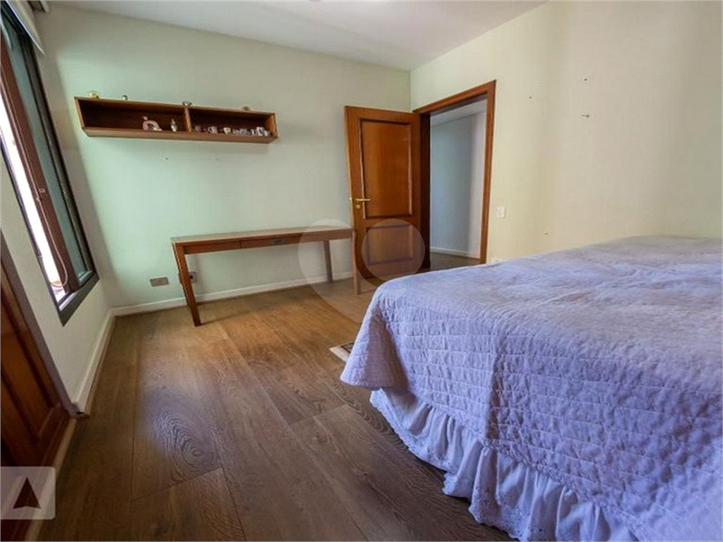 APARTAMENTO em SANTANA