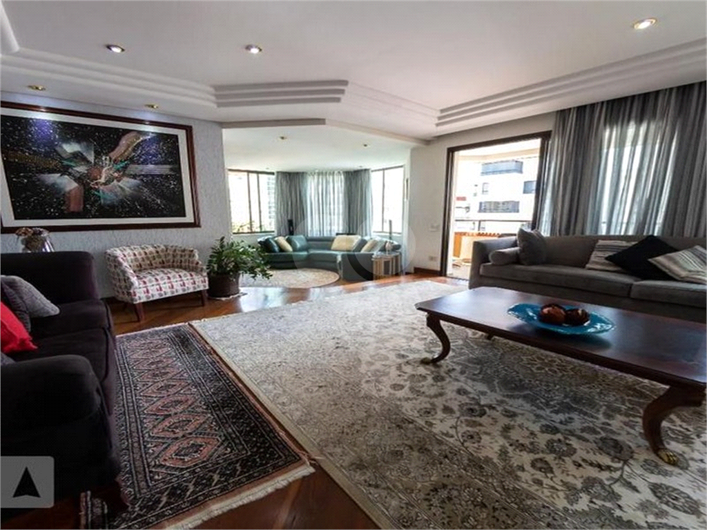 APARTAMENTO em SANTANA
