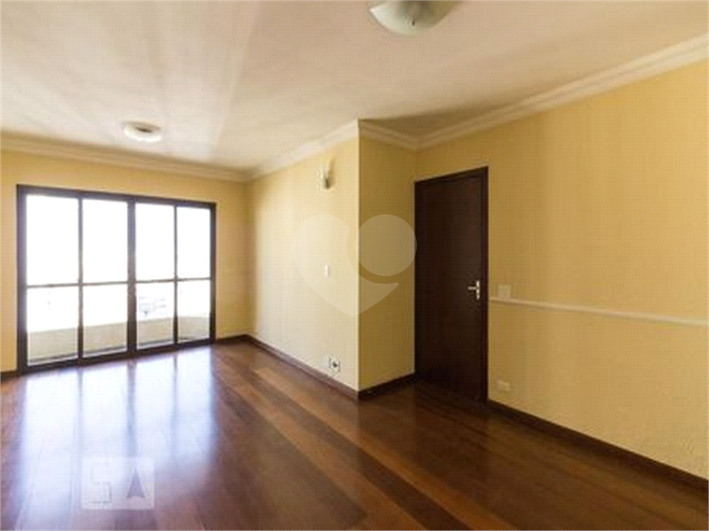 APARTAMENTO em SANTANA