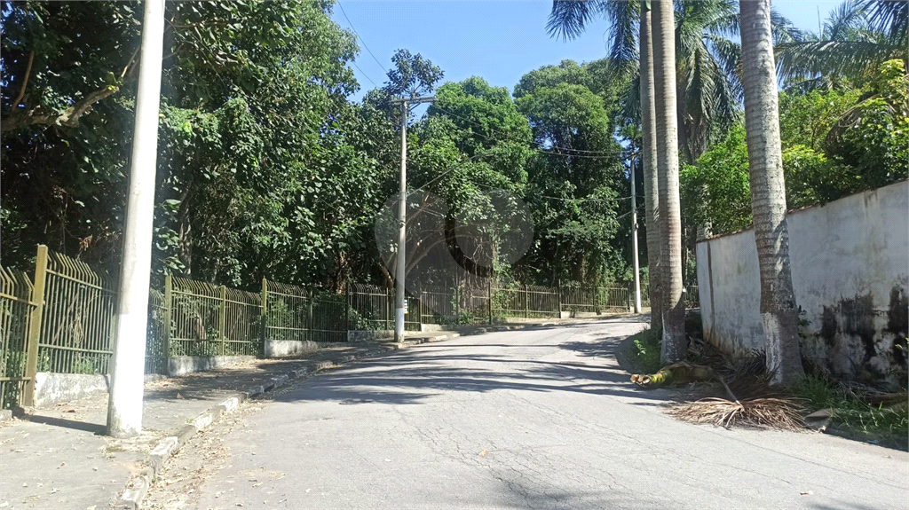 Terreno a venda no Condomínio Altos da Baronesa 