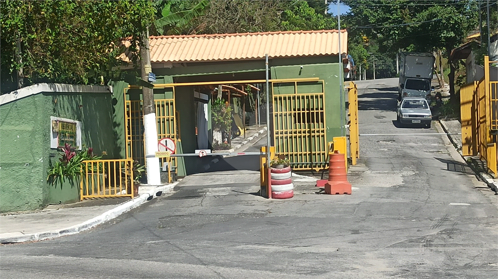 Terreno a venda no Condomínio Altos da Baronesa 