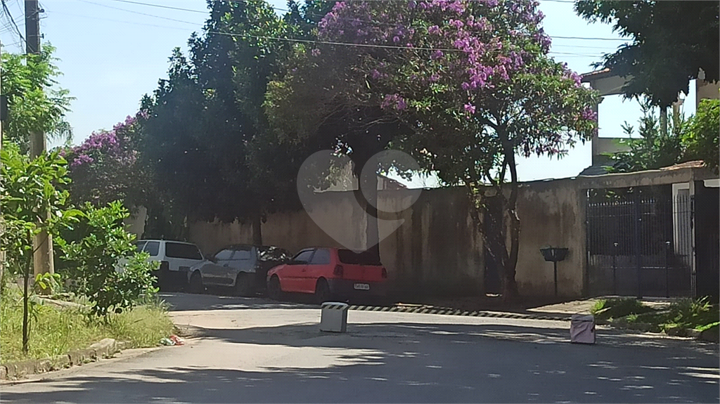 Terreno a venda no Condomínio Altos da Baronesa 