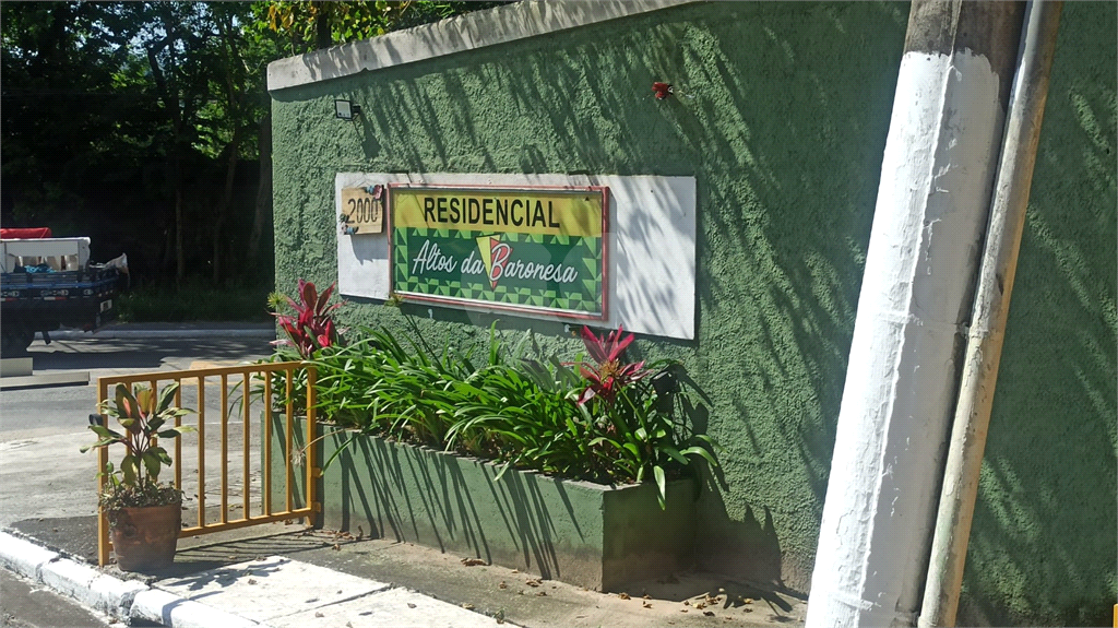 Terreno a venda no Condomínio Altos da Baronesa 