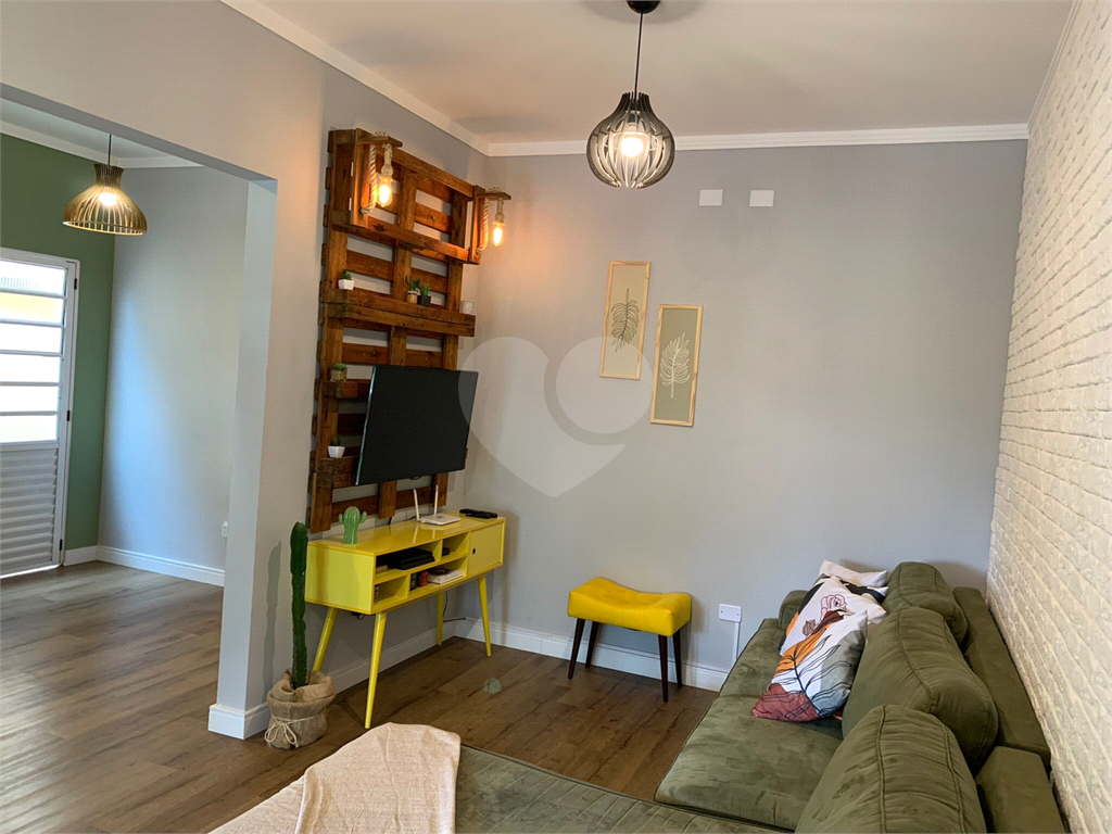 Casa à venda com 2 quartos, 87m² - Foto 11