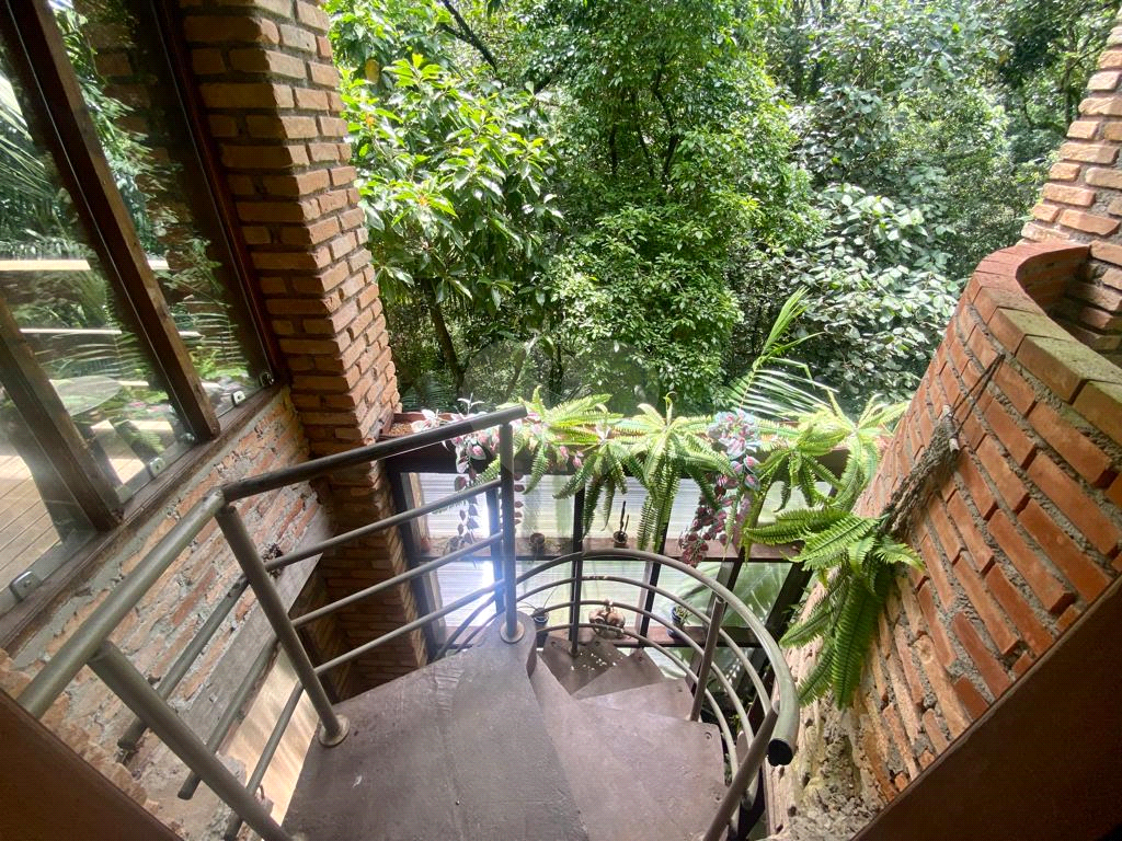 SOBRADO em SERRA DA CANTAREIRA