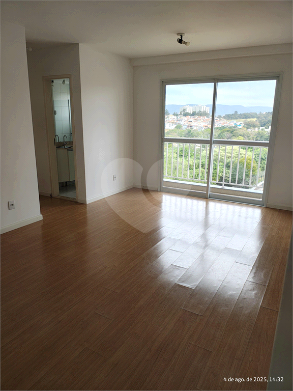 Apartamento para alugar com 2 quartos, 60m² - Foto 11