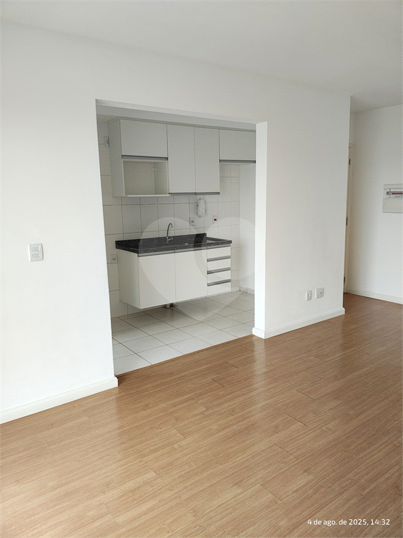 Apartamento para alugar com 2 quartos, 60m² - Foto 10