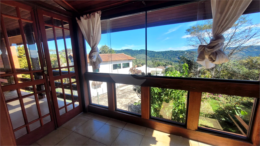 Casa de Condomínio à venda com 4 quartos, 308m² - Foto 19