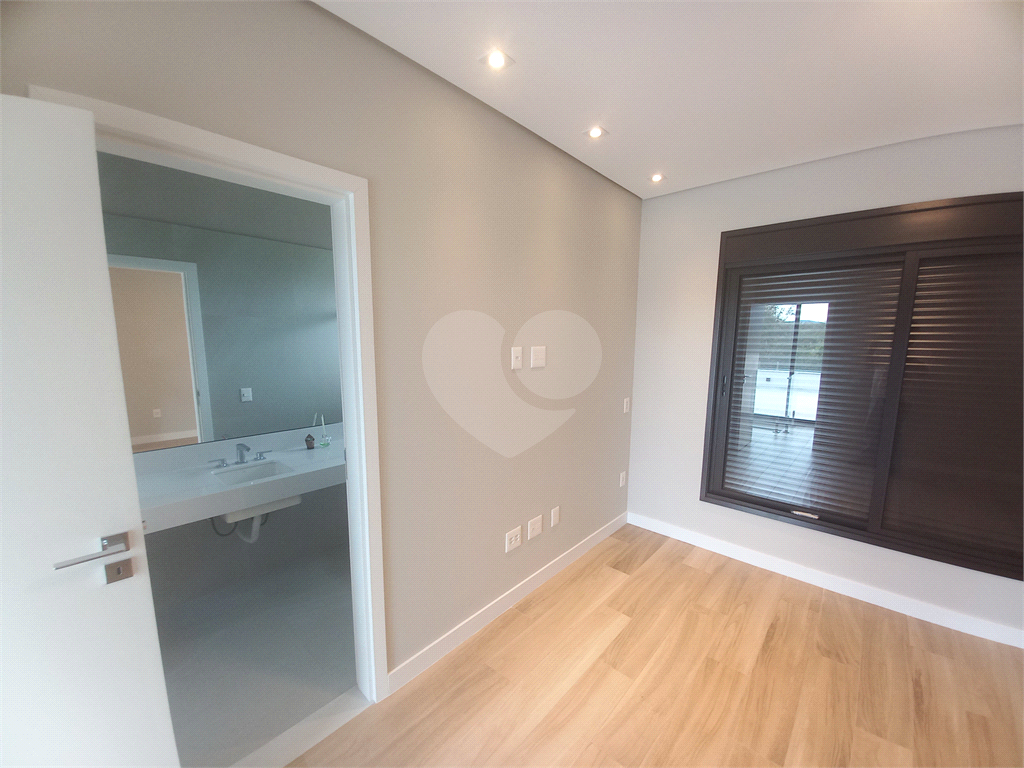 Casa à venda com 4 quartos, 348m² - Foto 13