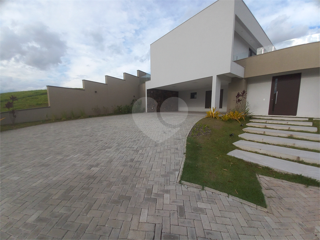 Casa à venda com 4 quartos, 348m² - Foto 2