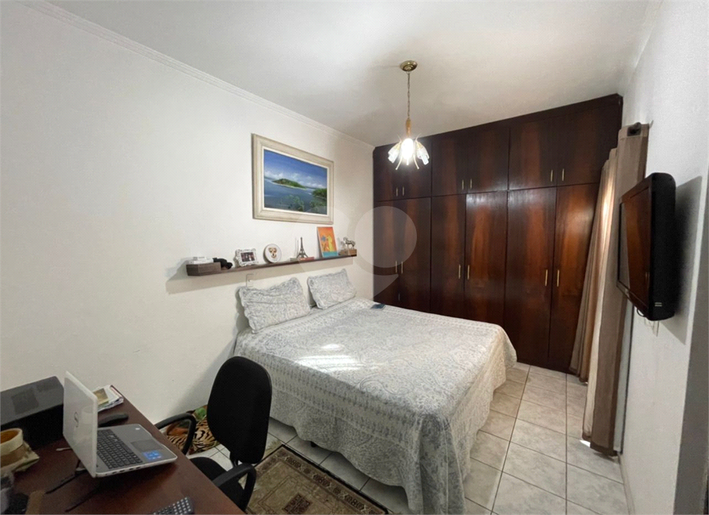 Casa à venda com 8 quartos, 268m² - Foto 9