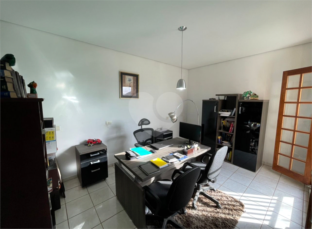 Casa à venda com 8 quartos, 268m² - Foto 12