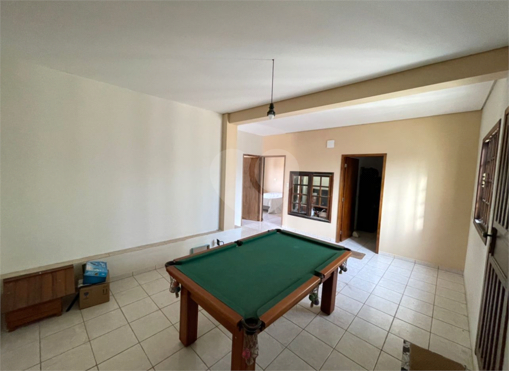 Casa à venda com 8 quartos, 268m² - Foto 11